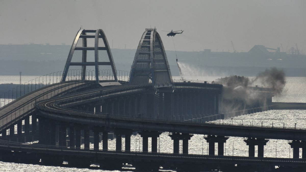 Ruská tajná služba tvrdí, že zadržela podezřelé z útoku na Krymský most